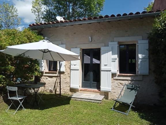 Maison En Pierre Restauree Avec Jardin Auch Ngoại thất bức ảnh